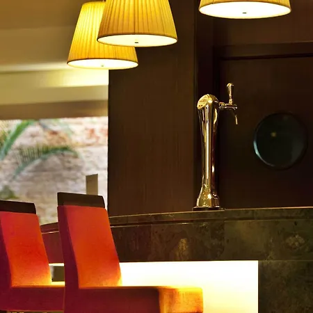 Turim Iberia Szálloda 4*