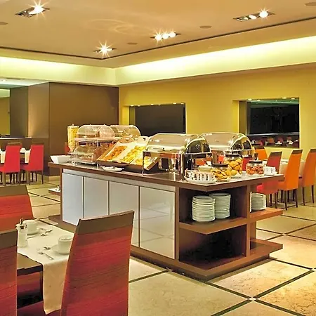 Turim Iberia Otel 4*