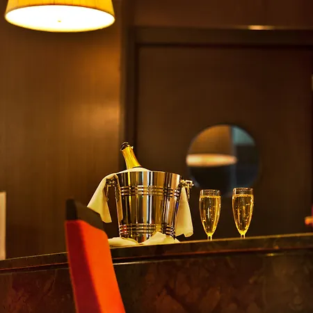 图里姆伊贝利亚酒店 4*